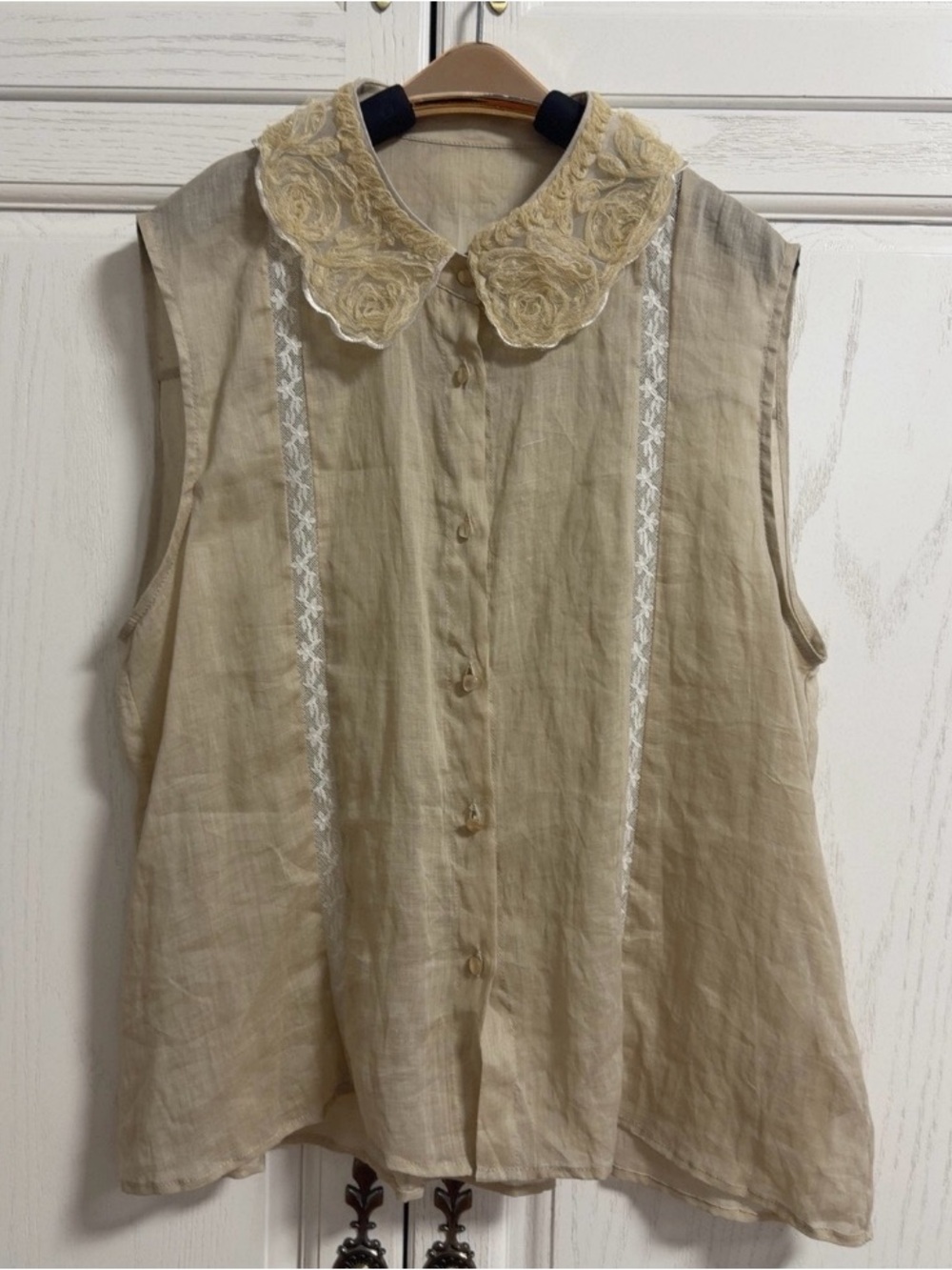 Sleeveless Beige Lace-Collar Button Front Tank Top